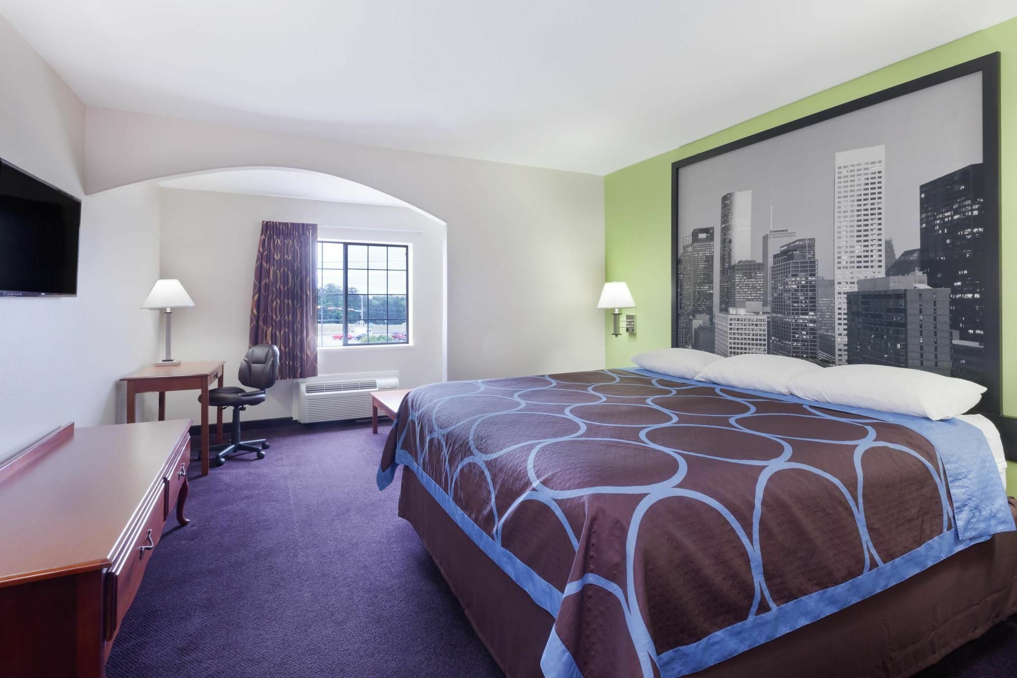 Super 8 By Wyndham Huntsville Bagian luar foto